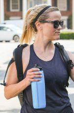 REESE WITHERSPOON Leaves a Gym in Los Angeles 04/11/2017