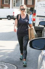 REESE WITHERSPOON Leaves a Gym in Los Angeles 04/11/2017