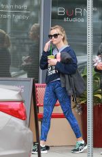 REESE WITHERSPOON Leaves Burn 60 in Brentwood 04/13/2017