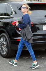 REESE WITHERSPOON Leaves Burn 60 in Brentwood 04/13/2017
