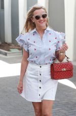 REESE WITHERSPOON Out and About in Los Angeles 04/27/2017