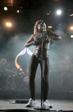 TOVE LO Performs at Coachella Valley Music and Arts Festival in Indio 04/16/2017