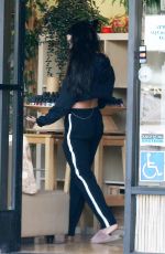 VANESSA and STELLA HUDGENSat a Nail Salon in Los Angeles 04/25/2017