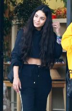 VANESSA and STELLA HUDGENSat a Nail Salon in Los Angeles 04/25/2017