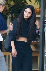 VANESSA and STELLA HUDGENSat a Nail Salon in Los Angeles 04/25/2017