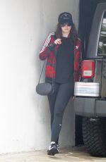 ANNE HATHAWAY Arrives at a Gym in West Hollywood 05/26/2017