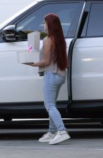 ARIEL WINTER Leaves Duff