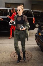 BELLA and GIGI HADID Out and About in New York 05/04/2017