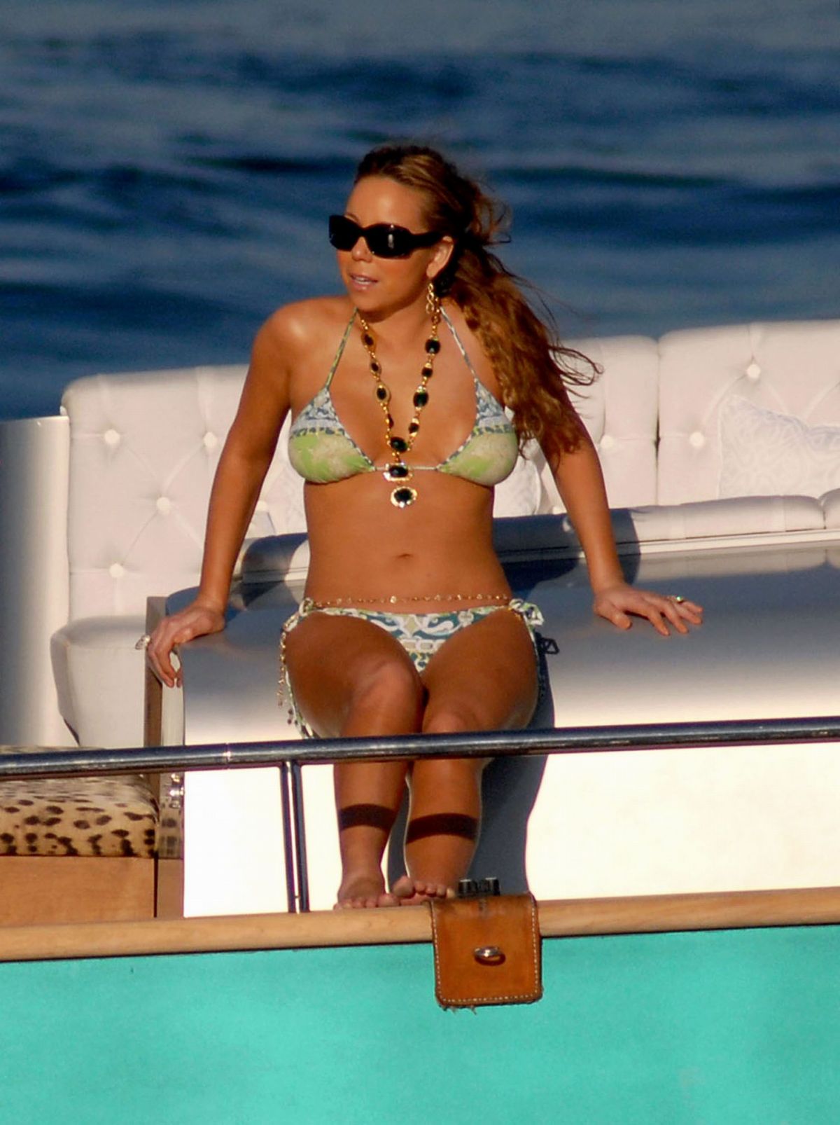Best from the Past - MARIAH CAREY in Bikini at a Boat in Capri 07/07/2007.
