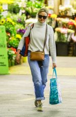 CAMERON DIAZ Shopping at Whole Foods in Beverly Hills 05/17/2017