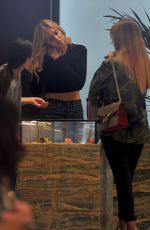 CHIARA and VALENTINA FERRAGNI Out Shopping in Milan 05/09/2017