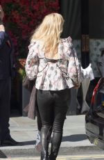 ELLIE GOULDING Out for Lunch with Friends in London 05/13/2017