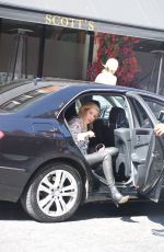 ELLIE GOULDING Out for Lunch with Friends in London 05/13/2017