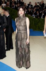 FRANCES BEAN COBAIN at 2017 MET Gala in New York 05/01/2017