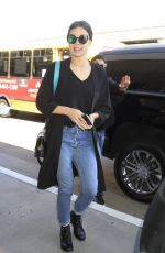 HAILEE STEINFELD Arrives at LAX Airport in Los Angeles 04/30/2017