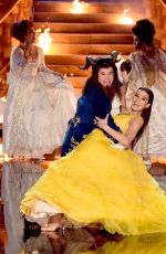 HAILEE STEINFELD Performs at MTV Movie & TV Awards 2017 in Los Angeles 05/07/2017