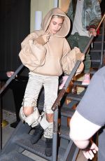 HAILEY BALDWIN Leaves Travis Scott