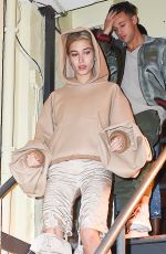 HAILEY BALDWIN Leaves Travis Scott