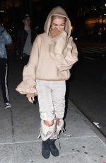 HAILEY BALDWIN Leaves Travis Scott