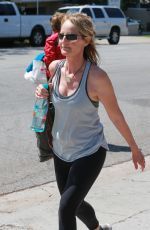HELEN HUNT Leaves a Gym in Bretwood 05/04/2017