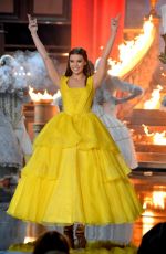 HAILEE STEINFELD Performs at MTV Movie & TV Awards 2017 in Los Angeles 05/07/2017