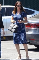 JENNIFER GARNER Arrives at a Church in Brentwood 05/21/2017