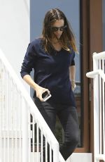 JENNIFER GARNER Leaves Williams-Sonoma in Brentwood 05/08/2017