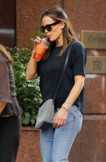 JENNIFER GARNER Out and About in New York 05/17/2017