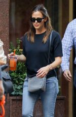 JENNIFER GARNER Out and About in New York 05/17/2017