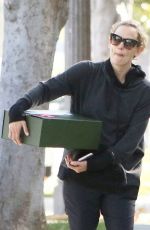 JENNIFER GARNER Out in Brentwood 05/04/2017