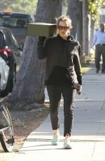 JENNIFER GARNER Out in Brentwood 05/04/2017