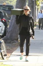 JENNIFER GARNER Out in Brentwood 05/04/2017