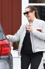 JENNIFER GARNER Out in Brentwood 05/25/2017\