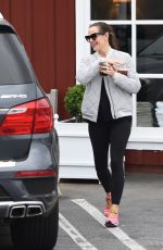 JENNIFER GARNER Out in Brentwood 05/25/2017\