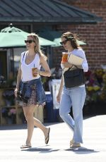 JENNIFER GARNER Out in Los Angeles 05/27/2017