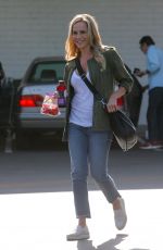 JULIE BENZ Shopping at Bristol Farms in Beverly Hills 05/12/2017