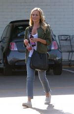 JULIE BENZ Shopping at Bristol Farms in Beverly Hills 05/12/2017