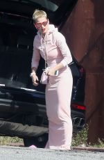KARTY PERRY Out with Her Mom in Los Angeles 05/14/2017