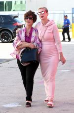 KARTY PERRY Out with Her Mom in Los Angeles 05/14/2017