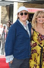 KATE HUDSON at Goldie Hawn and Kurt Russell