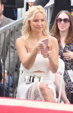 KATE HUDSON at Goldie Hawn and Kurt Russell