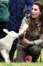 KATE MIDDLETON at Farms for City Children at Arlingham in Gloucester 03/05/2017