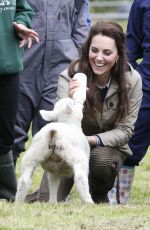 KATE MIDDLETON at Farms for City Children at Arlingham in Gloucester 03/05/2017