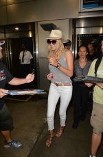 KELLY ROHRBACH at Miami International Airport 05/12/2017