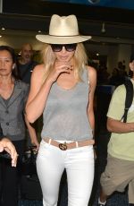 KELLY ROHRBACH at Miami International Airport 05/12/2017