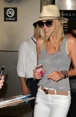 KELLY ROHRBACH at Miami International Airport 05/12/2017