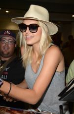 KELLY ROHRBACH at Miami International Airport 05/12/2017