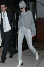 KENDALL JENNER Leaves Her Apartment in New York 05/03/2017