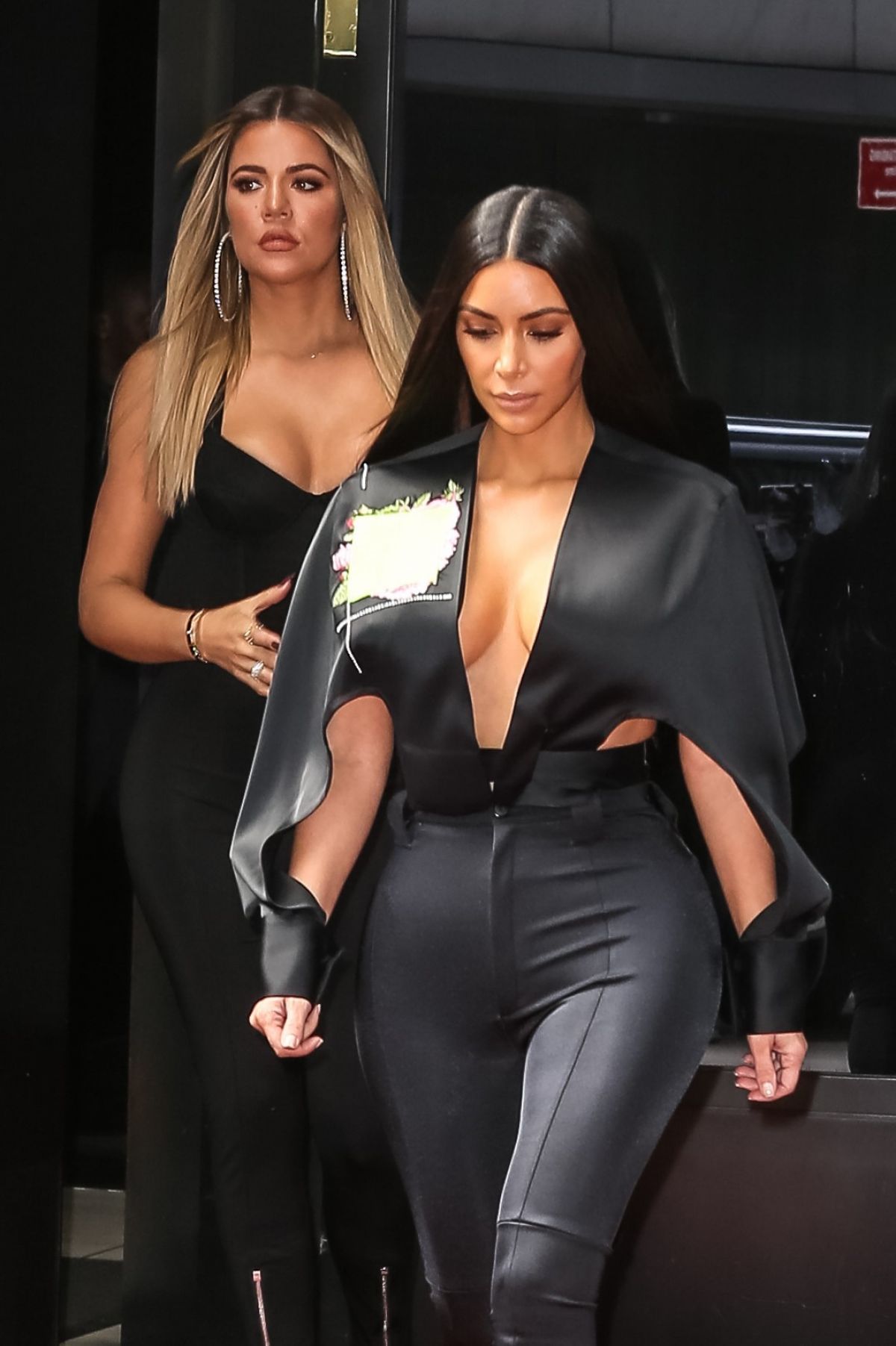 KIM and KHLOE KARDASHIAN Leaves Her Hotel in New York 05/15/2017 KIM and KHLOE KARDASHIAN Leaves Her Hotel in New York 05/15/2017