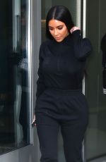 KIM KARDASHIAN Leaves Her Apartment in New York 05/16/2017